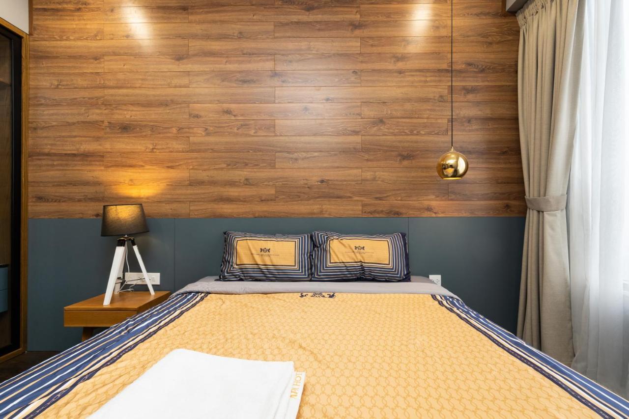 Oui! Oui! Saigon Apartment - Rivergate Residence Ho Chi Minh City Bagian luar foto