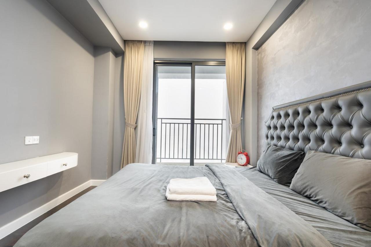Oui! Oui! Saigon Apartment - Rivergate Residence Ho Chi Minh City Bagian luar foto
