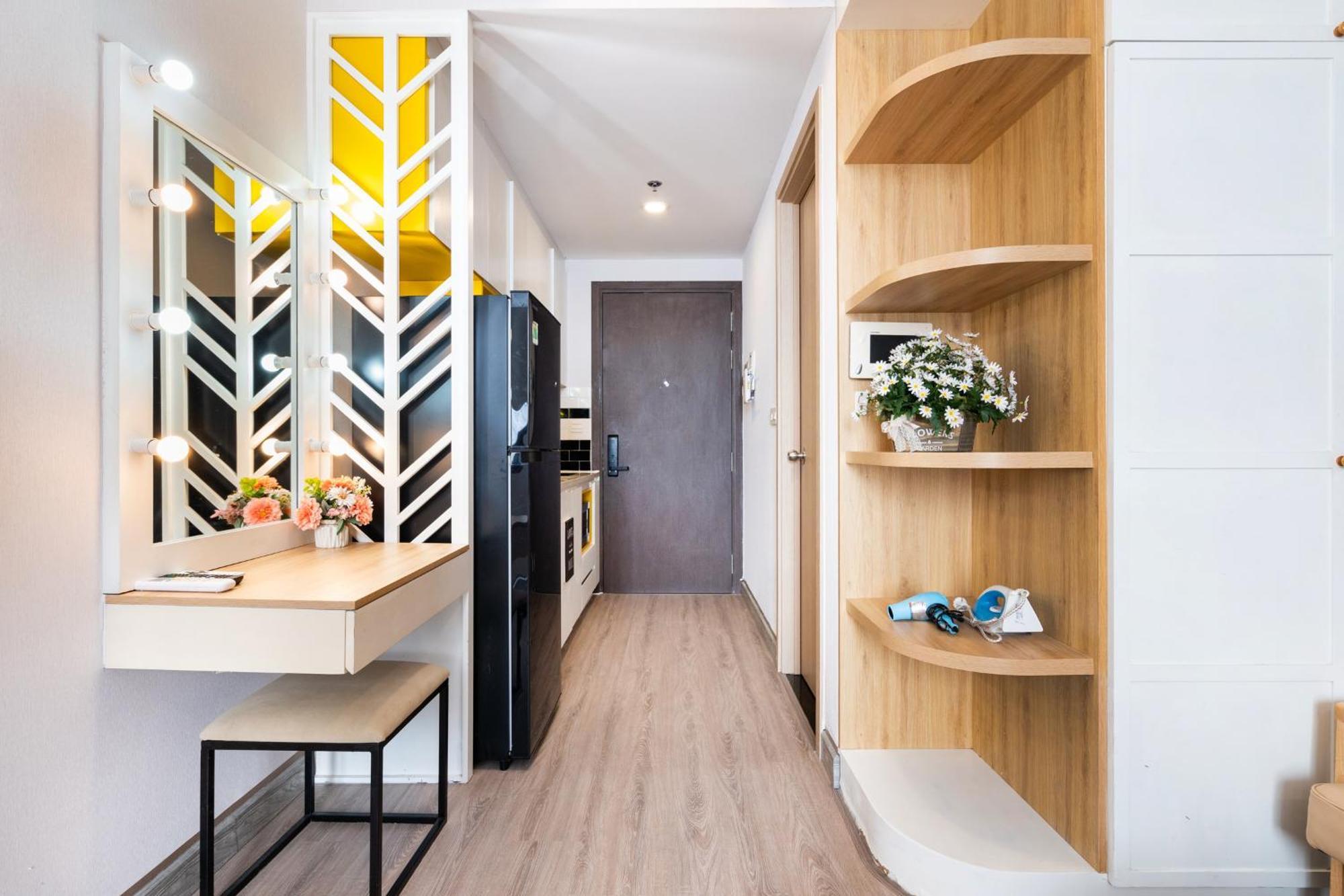 Oui! Oui! Saigon Apartment - Rivergate Residence Ho Chi Minh City Bagian luar foto
